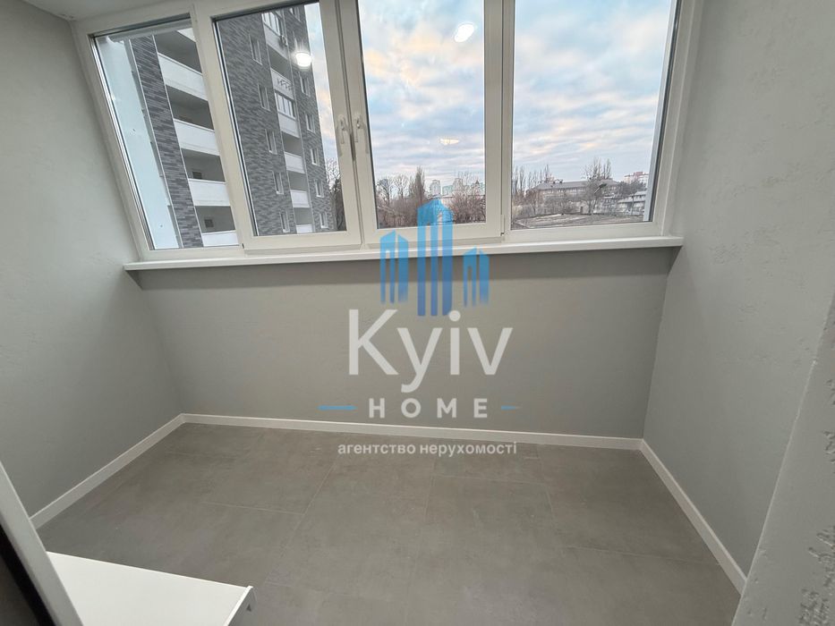 / Продам 3 кімнатну квартиру / 3 поверх 93,6м2 / ЖК Навігатор 2