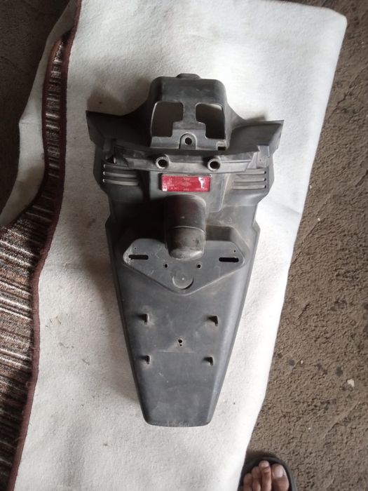 Сидіння, амортизатори