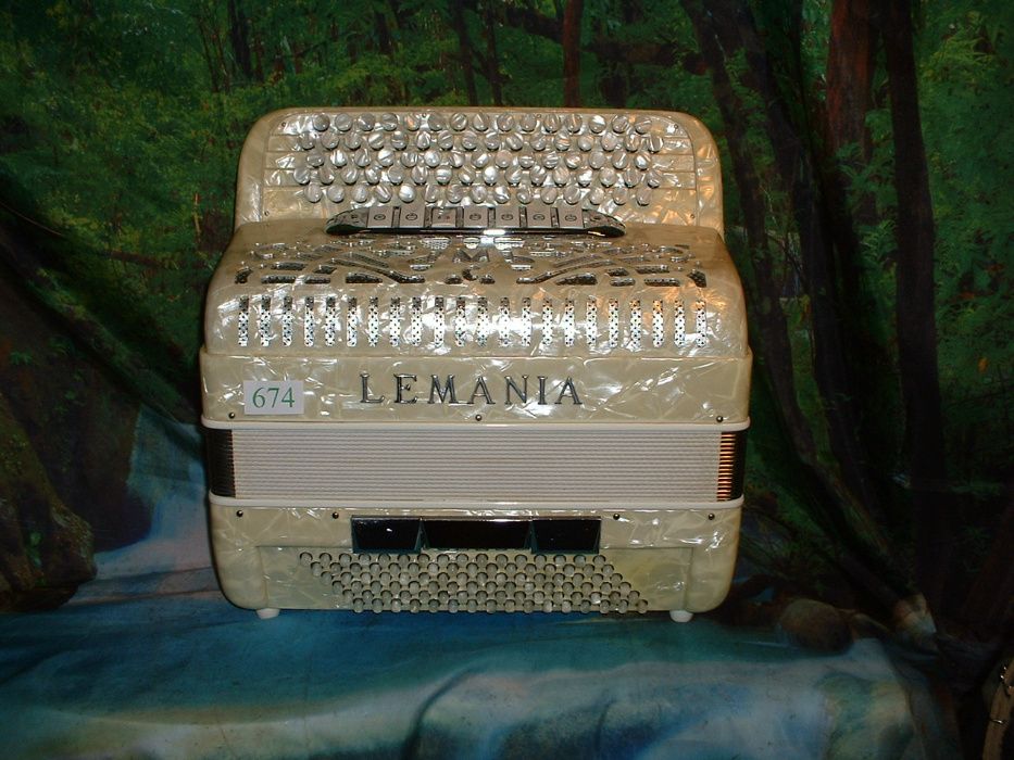 Acordeao  a venda G , N. 674