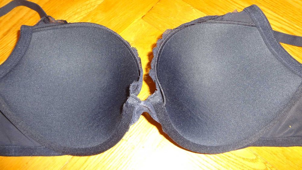 Biustonosz Calvin Klein 80D push up