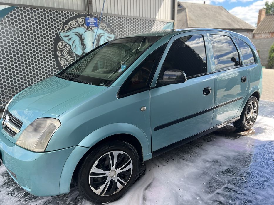 Opel Meriva.
