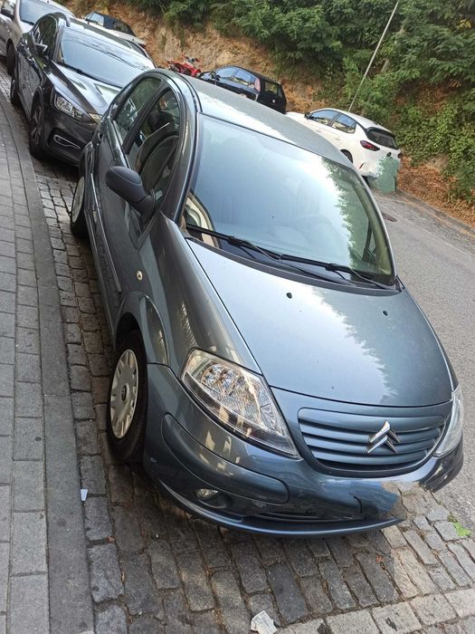 Vendo Carro Citroen C3 2005 em ótimo estado geral.
