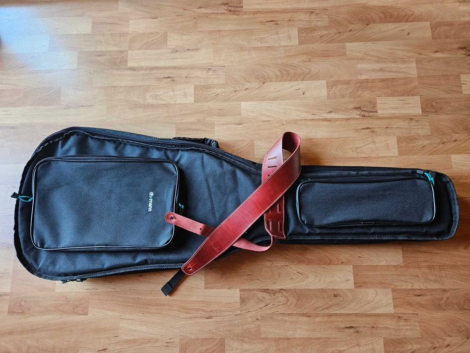 Vintage V4MFR gitara basowa