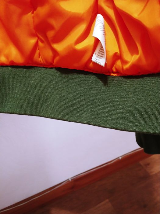 Продам бомбер классический  Urban classics