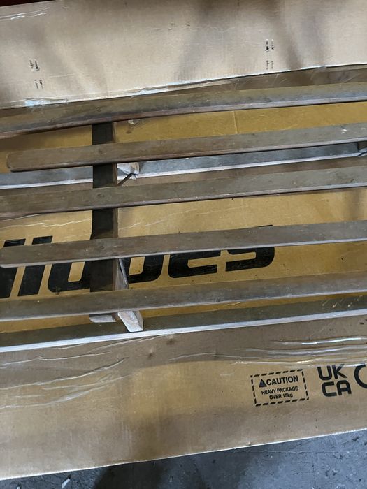 Stare retro sanki drewniane