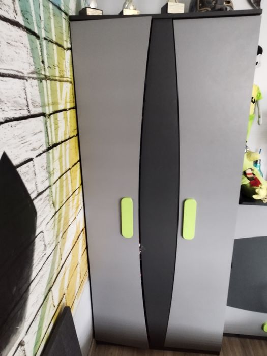 Meble młodzieżowe za kawę