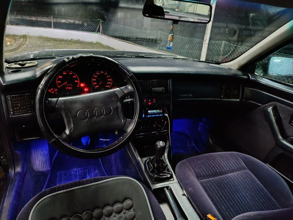 Audi 80 1.9TDI de 1994 com full extras em bom estado!