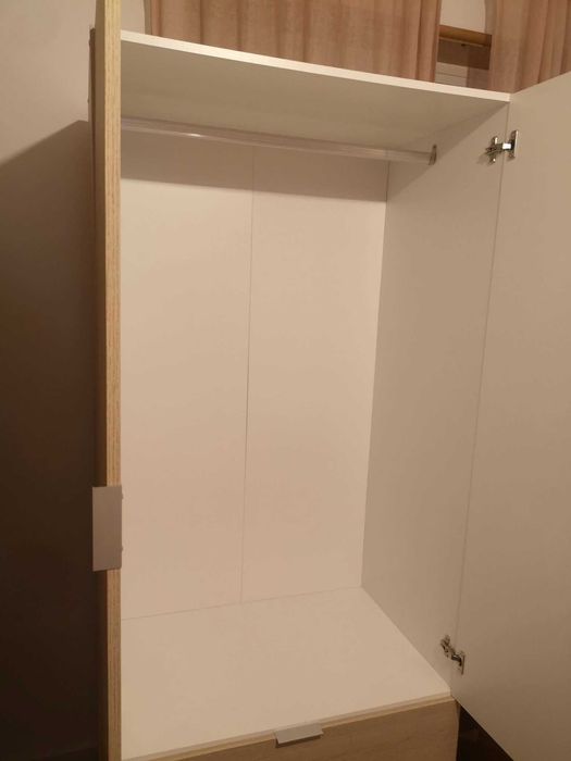Roupeiro carvalho com 2 portas de bater