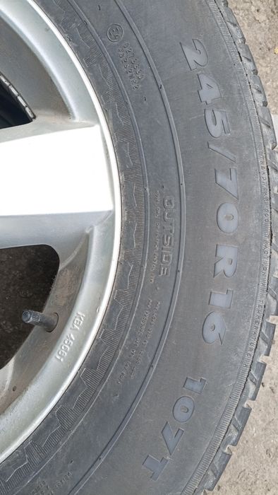 Диски легкосплавні Dezent, Hyundai, KIA Sorrento+гума 245/70/16