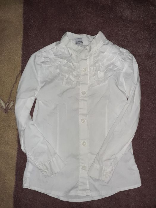 Нарядная школьная блузка на 6-7лет