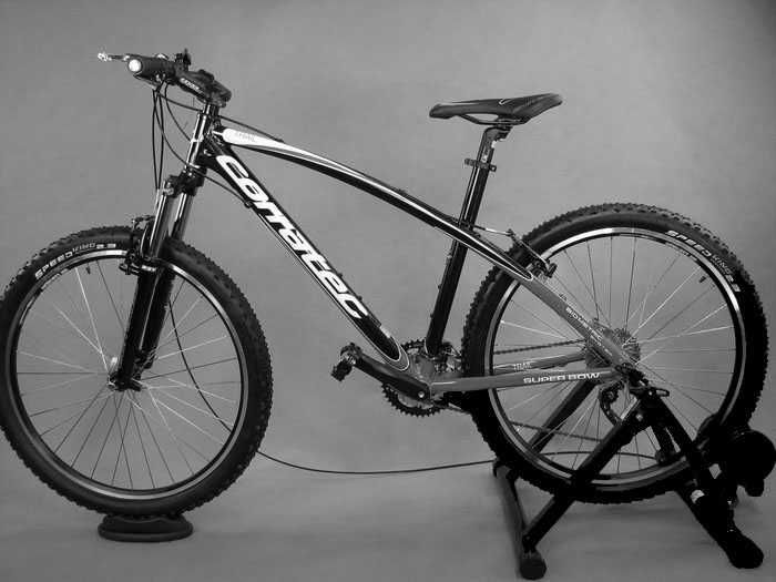 Trenażer rowerowy magnetyczny trening w domu + manetka i zacisk Demo