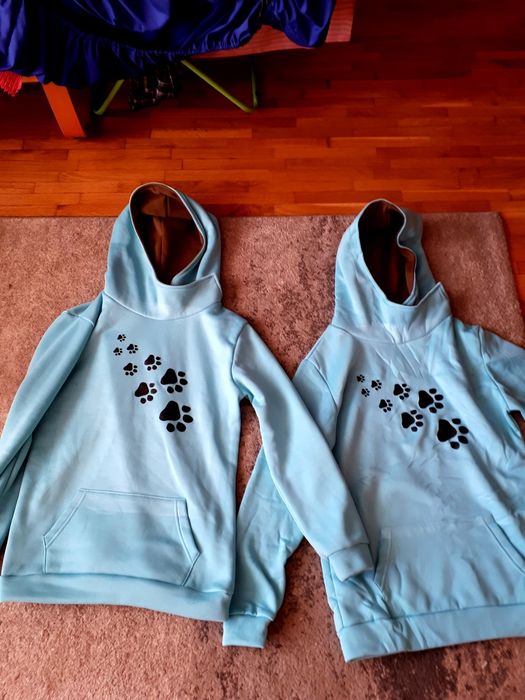 Bluza z psimi łapkami