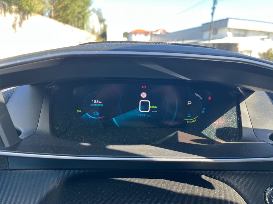 Peugeot e-208 allure 2020
