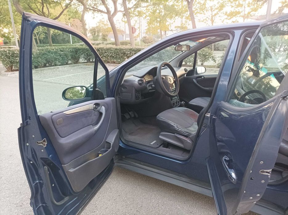 Mercedes-Benz Classe A 170 CDI Avantgarde (2004) – Caixa Manual