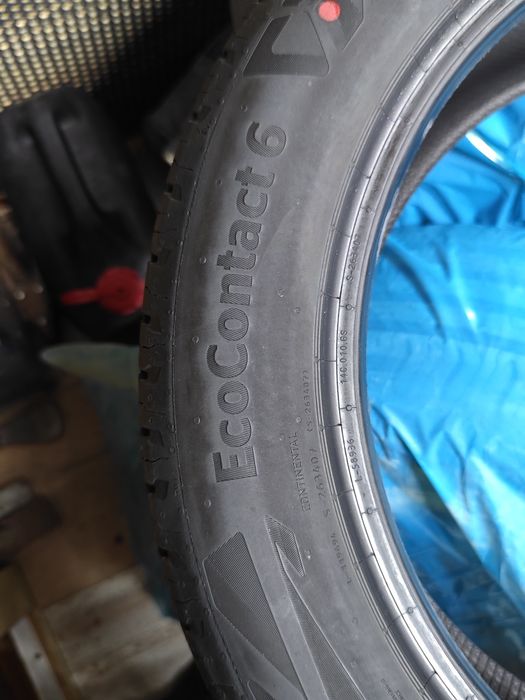 Opony Continental EcoContact 6 235 50 R 19

Czytaj więcej: https://www