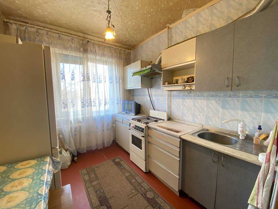 Продаётся трёхкомнатная квартира на мкрн. районе Солнечный