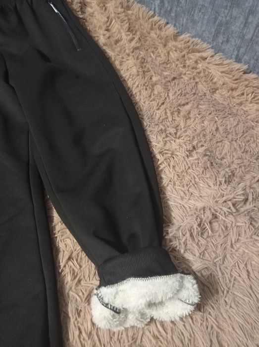 Продам спортивні штани