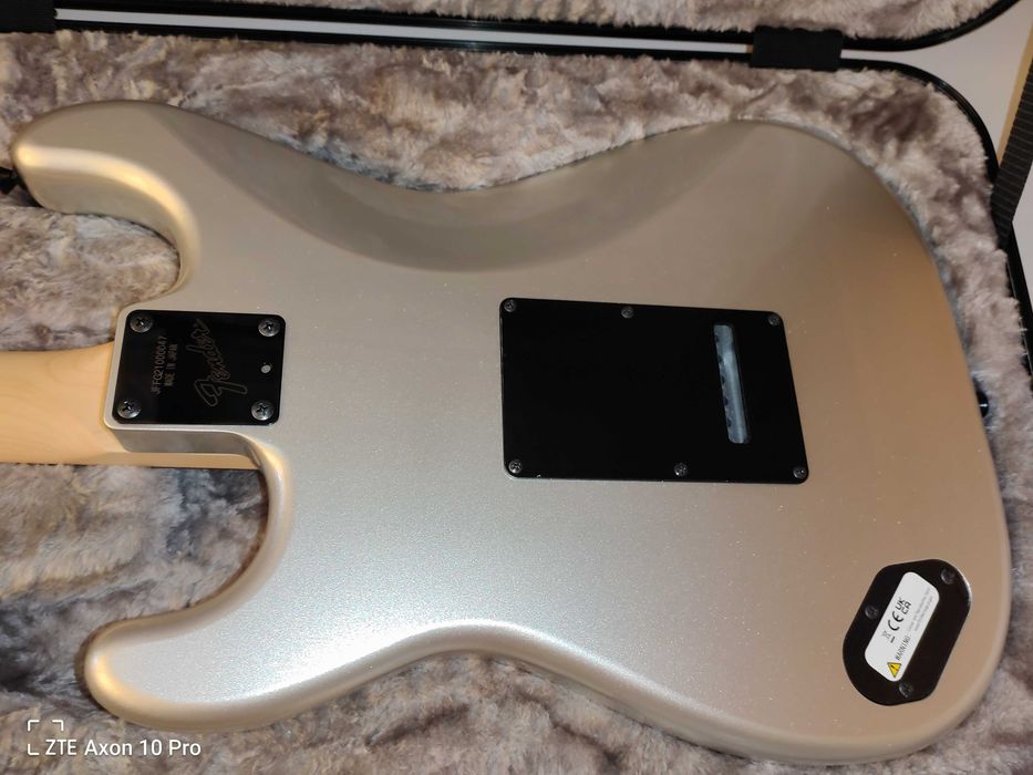 Fender Boxer Series Stratocaster HH Limited Edition MADE IN JAPAN !