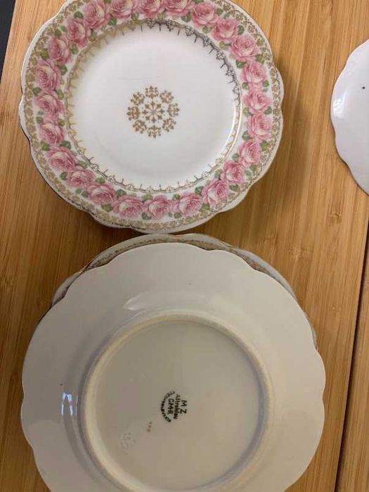 Serwis porcelanowy MZ Altrohlau Czechoslovakia – róże i złocenia