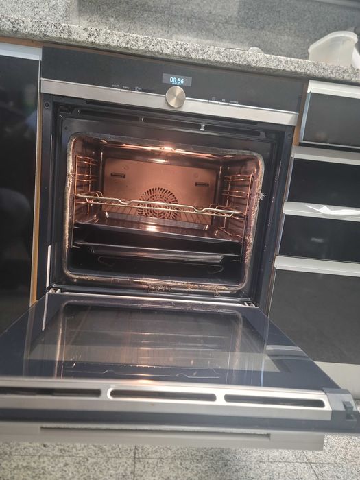 Forno Siemens HR675GB1 integrável com função vapor