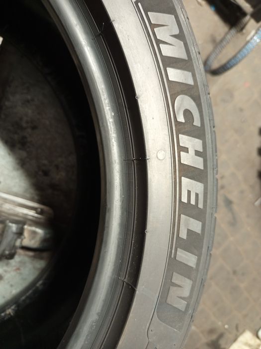 Opony letnie 275/40/19