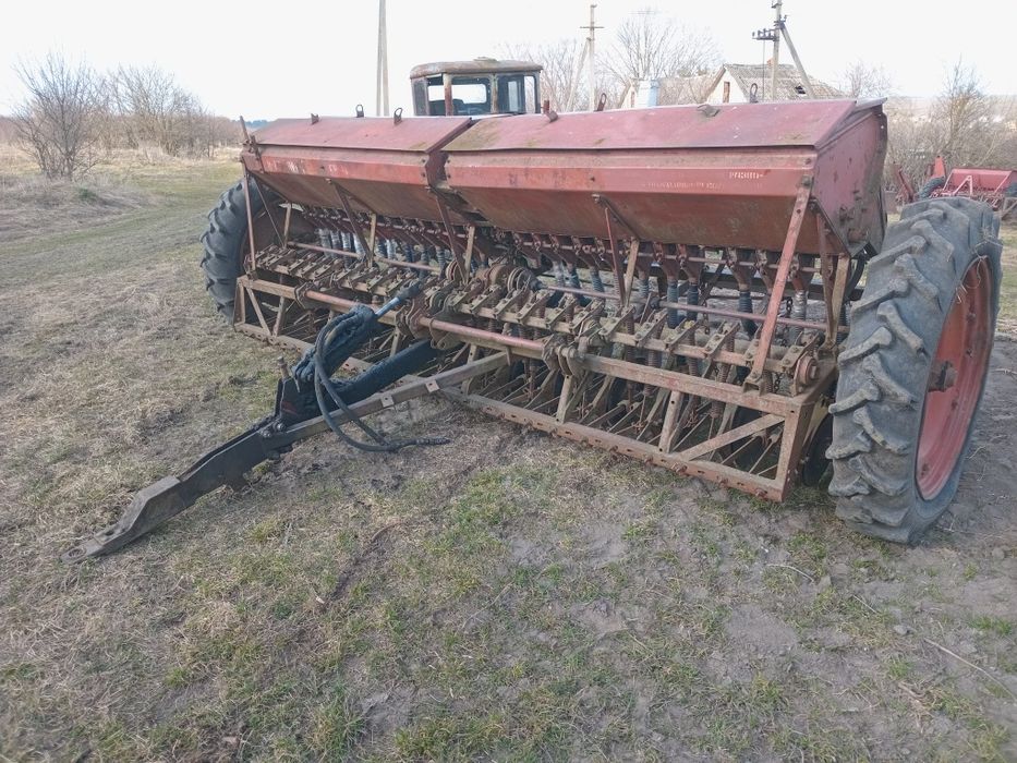 Трактор Сівалка Сз 1,8 сошникова