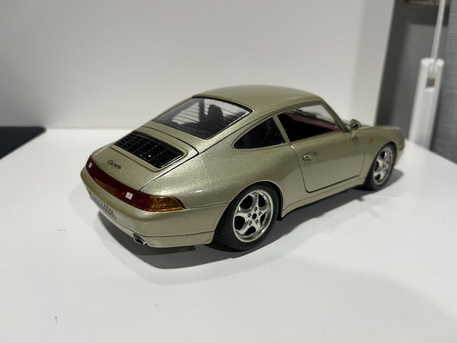 Porsche Carrera 1:18 (Descrição)