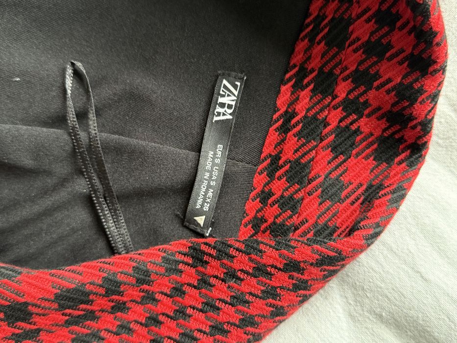 Kombinezon w pepitkę czarny czerwony elegancki Zara S jak nowy