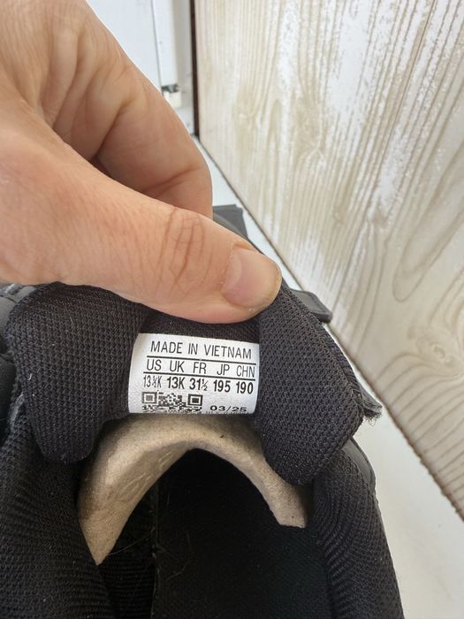 Кросівки Дитячі Adidas Space 2.0  розмір 31,5