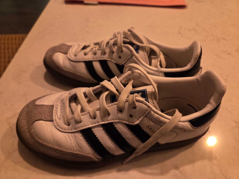 Adidas Samba de criança em bom estado