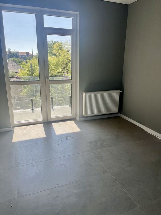 Продаж 2к квартири з ремонтом без мебелі ЖК Сенк є гардероб | Центр