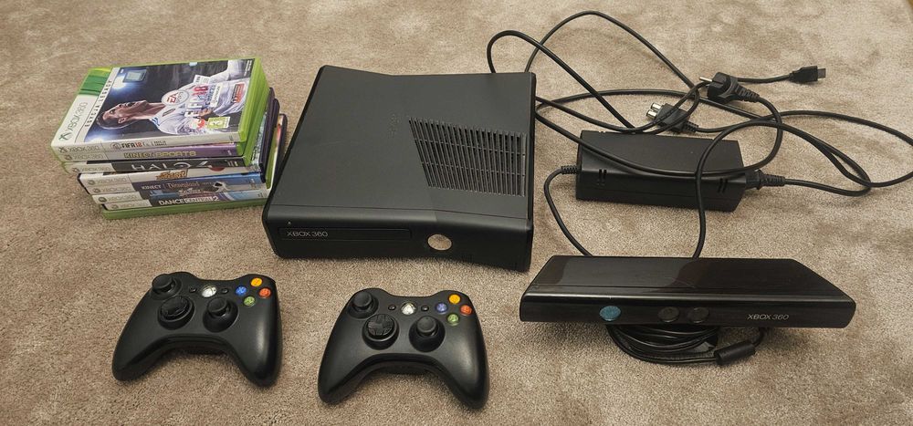 Xbox 360 Slim czarna