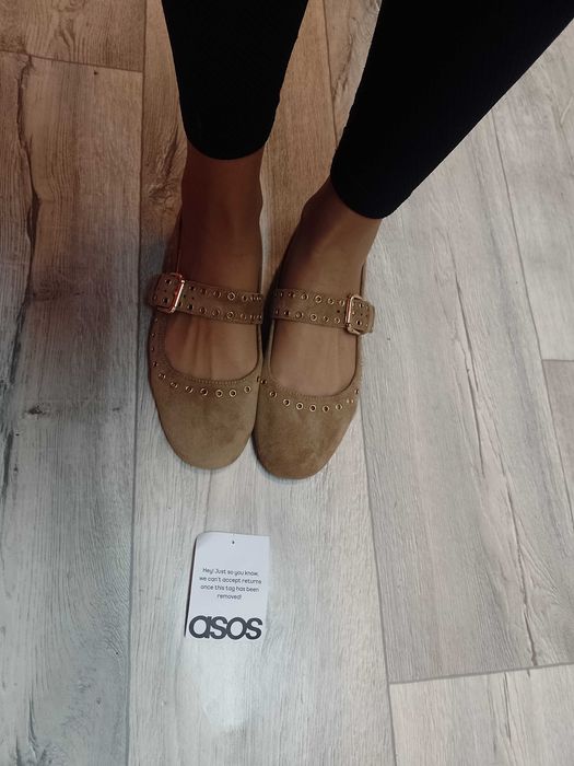 (40) ASOS/ Beżowe, bogato zdobione baleriny z zapięcie NOWE