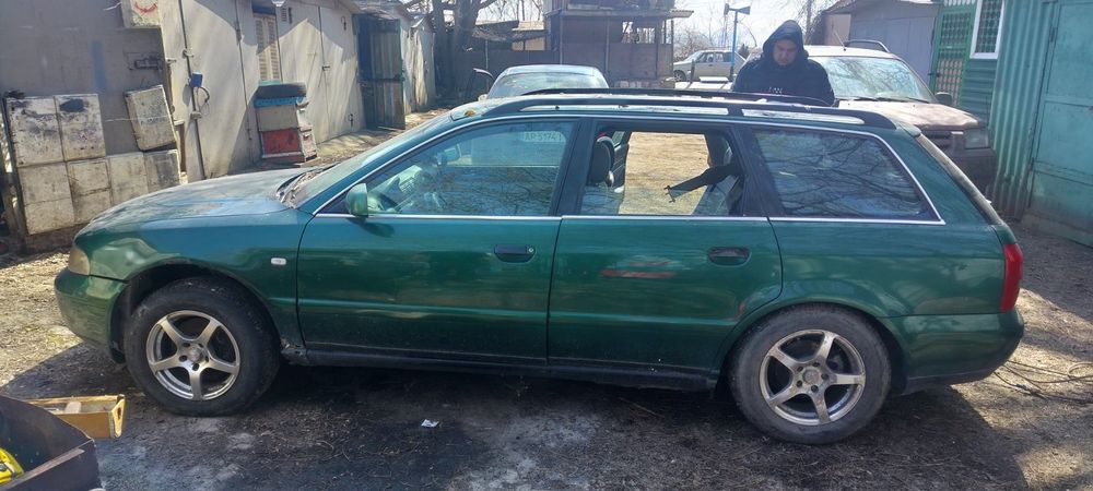 Продам капоты крылья lada двери А4Б5 рест