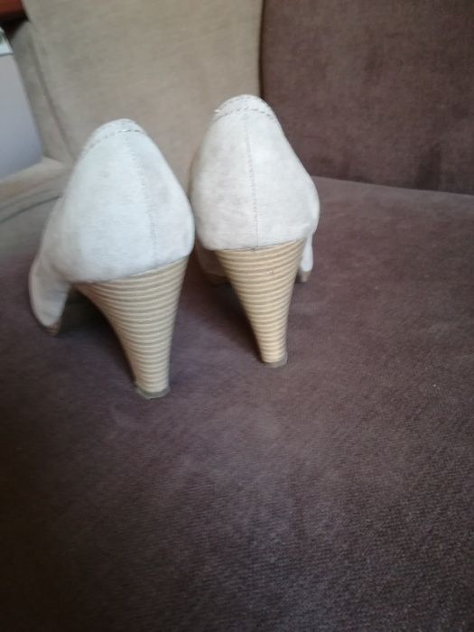 Buty zamszowe r 37