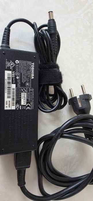 Carregador Toshiba 15volts