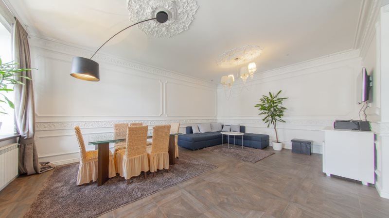 Квартира вул. Гончара,47б Золоті Ворота Інвертор на 16квт