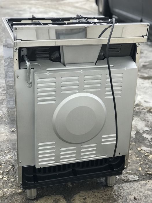 Газова плита Smeg 60см, в гарному стані, з електро духовкою