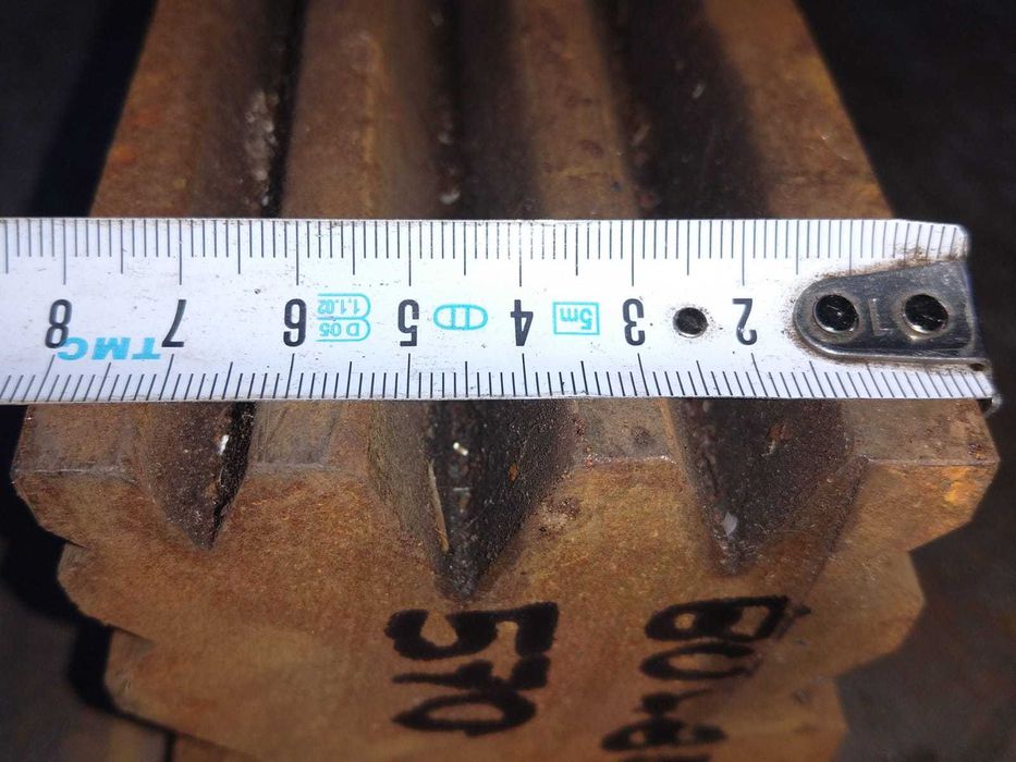 Używana pryzma do prasy krawędziowej o długości 570 mm. Faktura VAT