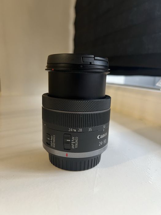 Універсальний обʼєктив Canon RF 24-50mm