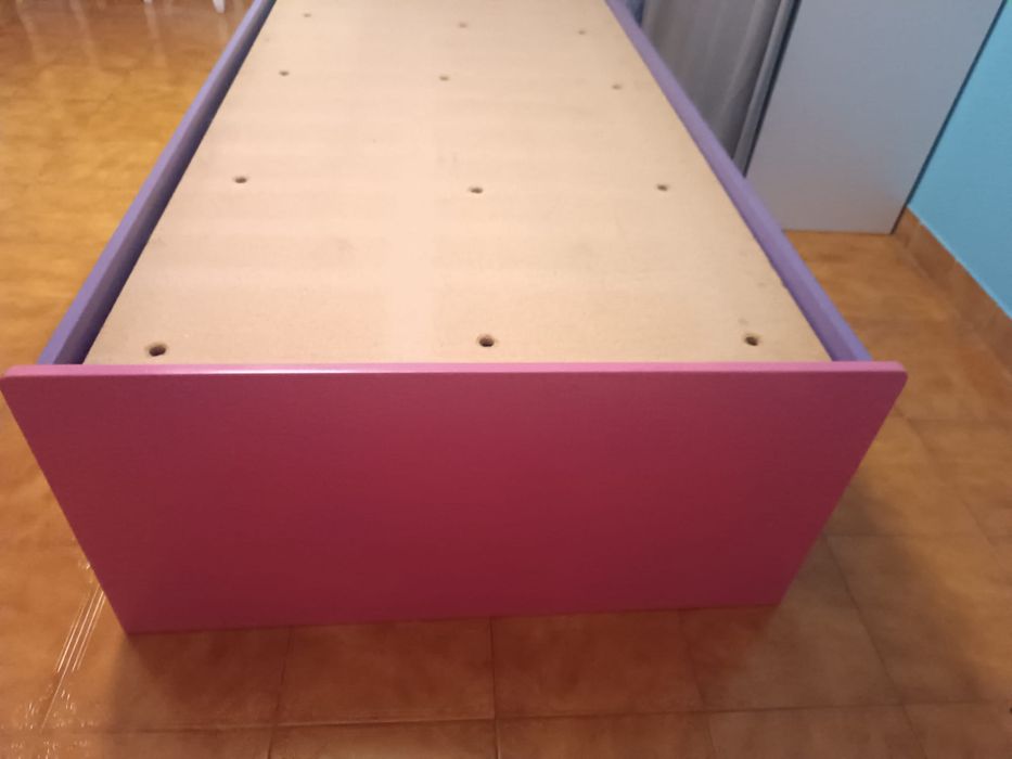 Vendo cama de solteiro