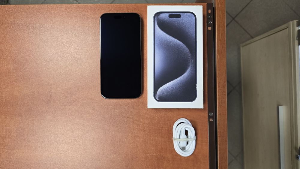 iPhone 15 Pro 128GB niebieski, stan bdb