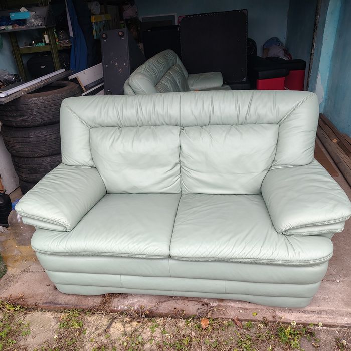 Продам  шкіряний гарнітур 3+2+1 .