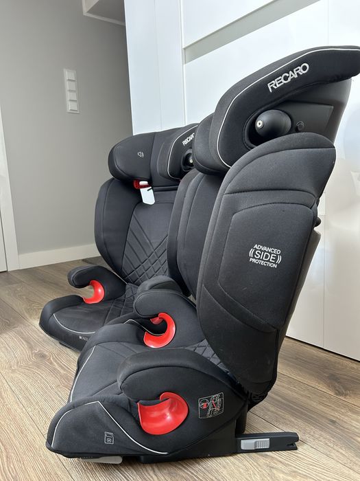 czarny fotelik samochodowy Recaro Monza Nova 2 Seatfix