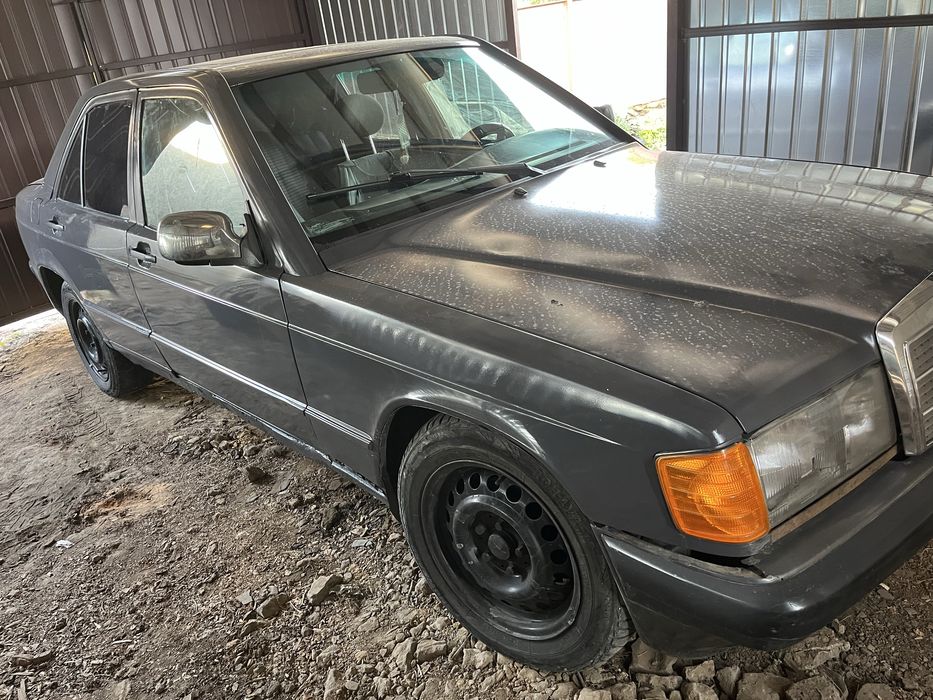 Mercedes Benz 190E