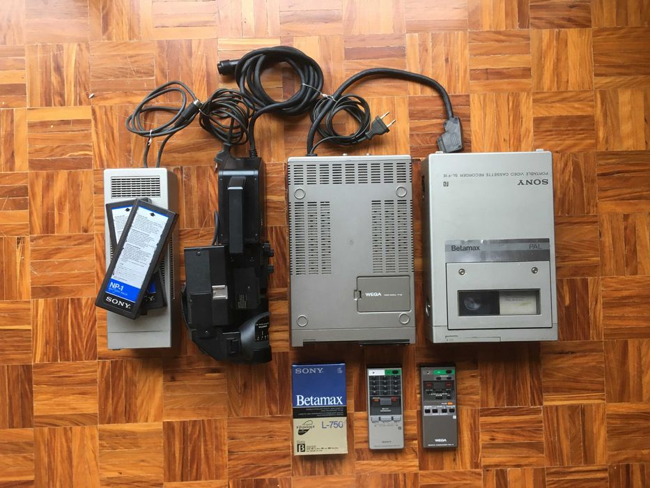 SONY — Máquina de Filmar + Full Extras — BETAMAX