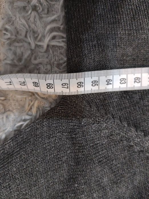 Lekki damski sweterek