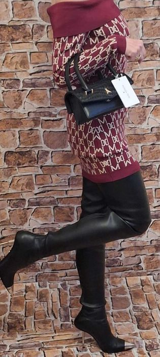 Przepiękna sukienka w kolorze bordo Marki Marciano by Guess