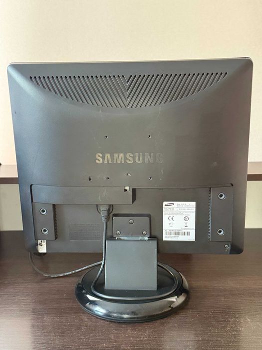 Монітор Samsung SyncMaster 931C