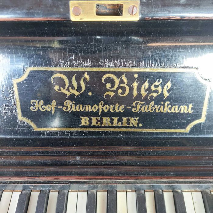 Pianino marki W. BIESE używane